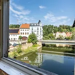 Unterm Schloss *