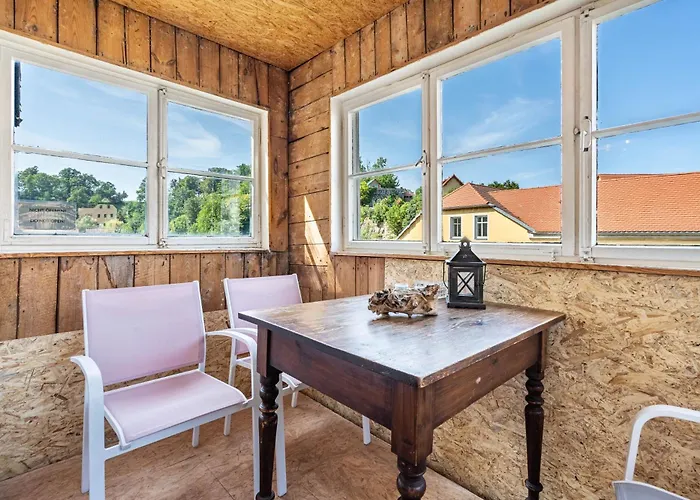 Unterm Schloss * بوتسن